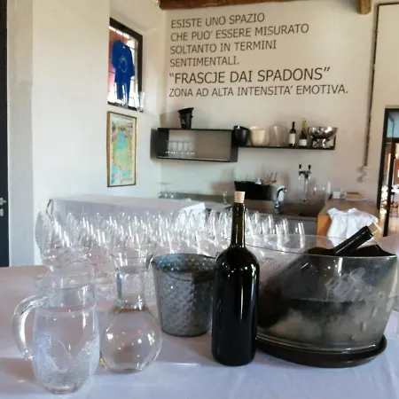 Farm stay Agriturismo Frascje Dai Spadons