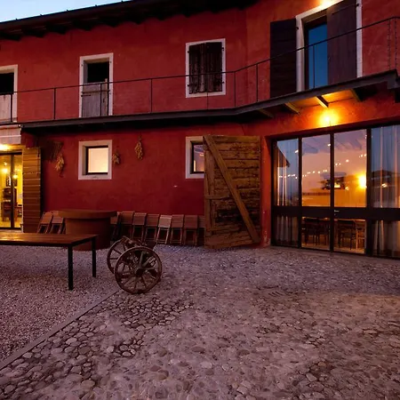 Farm stay Agriturismo Frascje Dai Spadons